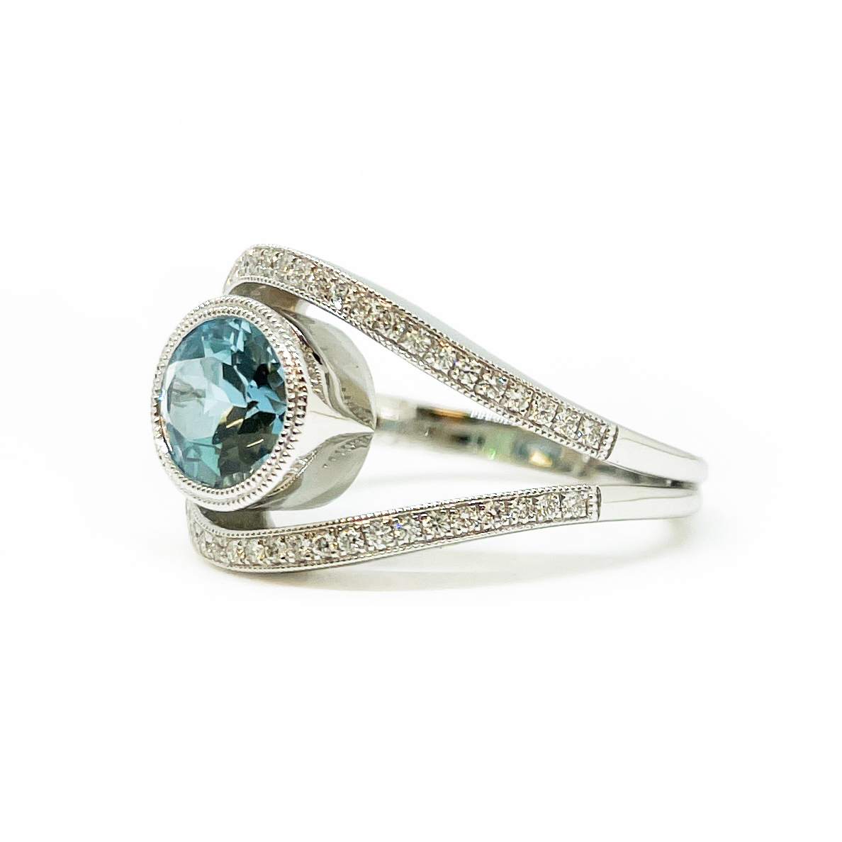 White Gold Ring with Aqua and Diamonds